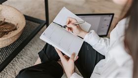 上班族,房仲,業務。（圖／pexels）