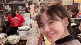 網紅陳沂近日到日本去旅遊，獨自在居酒屋被搭訕。（圖／翻攝陳沂）