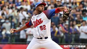 ▲世界棒球經典賽A組預賽台灣對古巴，古巴終結者馬丁尼茲（Raidel Martinez）。（圖／記者劉彥池攝影）