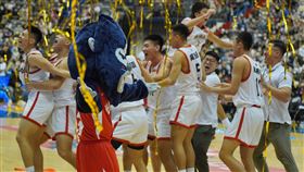 光復高中擊敗南山高中在HBL男子組封王。（圖／高中體總提供）