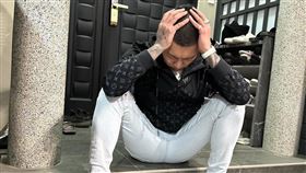 放棄愛台情操！鳳梨運彩「改押義大利」見台灣隊逆轉崩潰：歹際大條啊（圖／翻攝自鳳梨臉書）