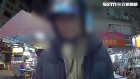 北市洪女無照騎車載徐女出門吃宵夜，卻被警方查獲12個毒咖啡包。（圖／翻攝畫面）