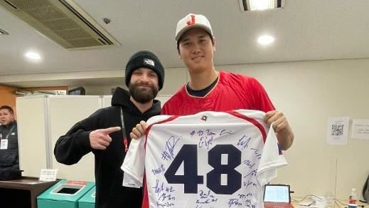 他3球三振大谷翔平　喜獲親筆簽名+合照