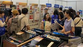 圖／記者谷庭攝,家電展人潮,冰箱