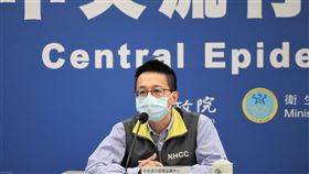 對於蔣萬安對陳時中的批評，羅一鈞僅說「候選人評論不在這邊回答。」