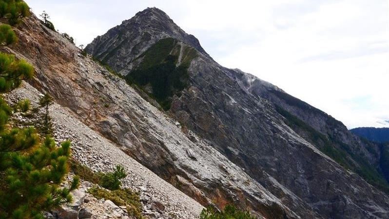 「死亡稜線」又出事　醫展開即刻救援