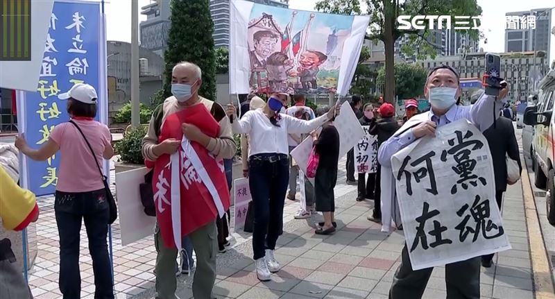 深藍嗆朱下台：總統參選人宣示我是中國人