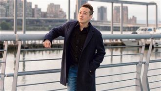 獨／爆追鹿希派38歲新歡？綠茶全招了