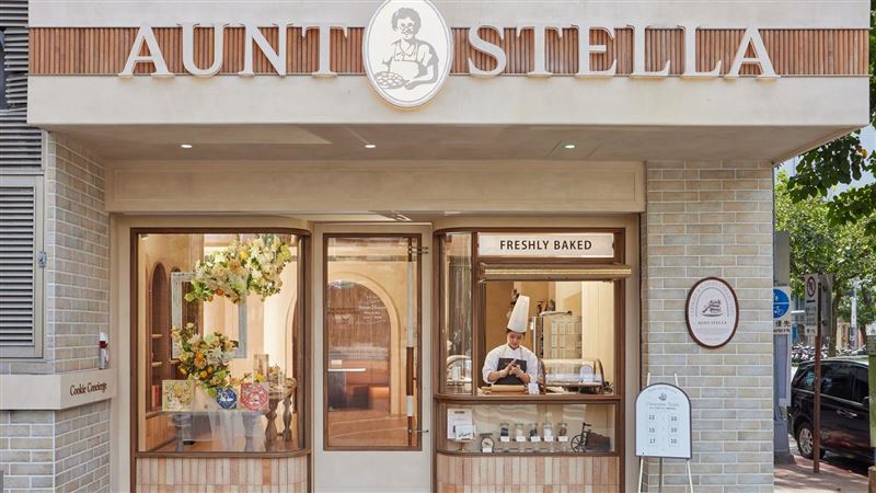 詩特莉形象店插旗東區　網美還不來打卡？