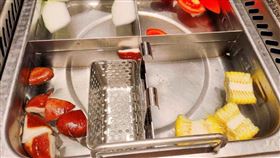 奧客,海底撈,鍋底,規定,省錢https://m.weibo.cn/search?containerid=100103type%3D1%26q%3D海底撈#&gid=1&pid=1