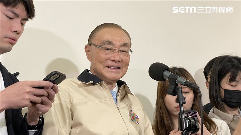 退伍軍人堅持赴中校慶　馮世寬：我非孔子