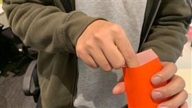 單手收紅包
圖／資料照