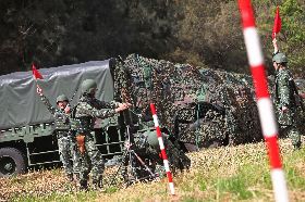 新制教召官兵 模擬射擊81公厘迫擊砲