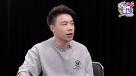 Toyz嗆館長是猴子。（圖／Up直播提供）