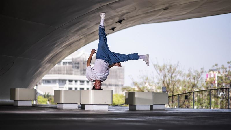 YT1.6億點閱跑酷冠軍　跑遍高雄各大景點