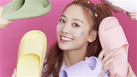 全新好體驗！ONE BOY踩屎感防滑拖鞋（業配勿用）