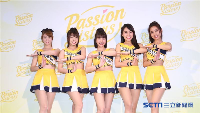 PS女孩短今、妮可、峮峮、Peggy、貴貴出席Passion Sisters春訓活動記者會。（圖／記者楊澍攝影）
