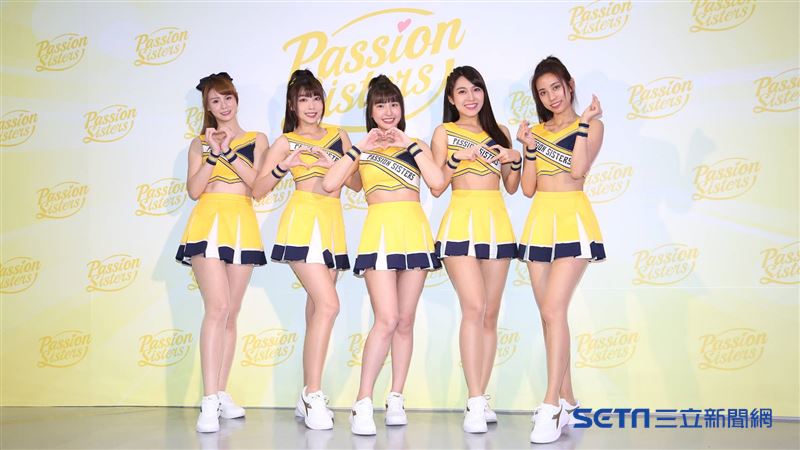 PS女孩短今、妮可、峮峮、Peggy、貴貴出席Passion Sisters春訓活動記者會。（圖／記者楊澍攝影）