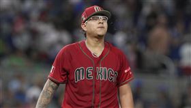 ▲烏瑞亞斯（Julio Urias）首局挨2轟掉4分。（圖／美聯社／達志影像）