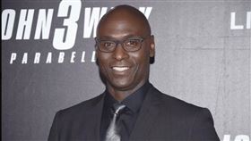 《捍衛任務》系列飾演飯店經理的黑人演員蘭迪雷斯克驚傳猝逝。（圖／美聯社）