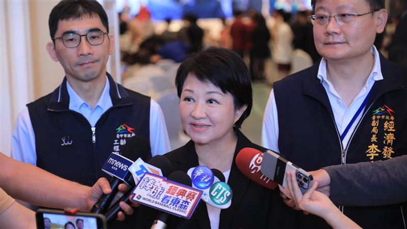 藍選策會喊卡　盧秀燕：做錯就改給予肯定