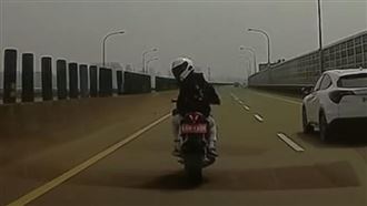 風向變？重機遭BMW逼車慘摔　真相視角曝
