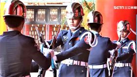 國軍門面「三軍儀隊」　帥氣的背後汗水大秘辛