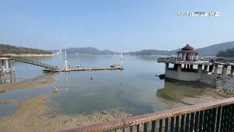 日月潭缺水自行車道「離岸」　美景受影響
