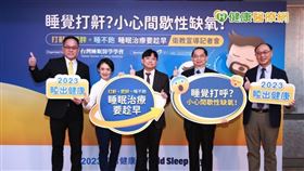 2023世界睡眠日發起「30秒缺氧挑戰」衛教串聯活動，並攜手衛教大使國民奶奶譚艾珍，希望揪出百病之源「慢性缺氧」，讓民眾睡出健康。
