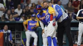 ▲奧圖維（Jose Altuve）右手拇指骨折必須動手術，至少缺席8到10週，確定趕不上開季。（圖／路透社／達志影像）