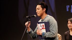 蔡凡熙代表領獎。（圖／禾豐九路提供）