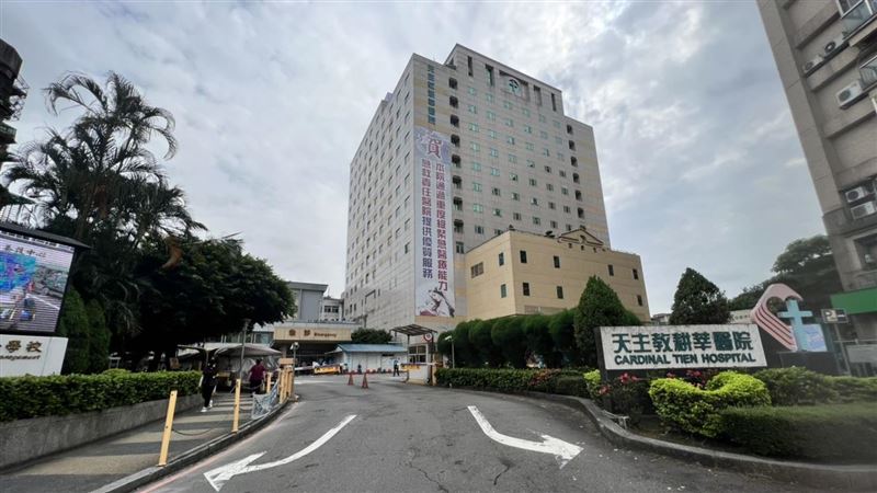 烏來狗咬人！　婦餵狗遭狂咬險傷及頸動脈