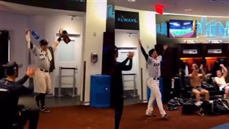 影／日「2戰神」賽後進更衣室　全員嗨翻