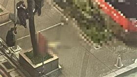 桃園,墜樓,異物,屍首（圖／翻攝自爆料公社）