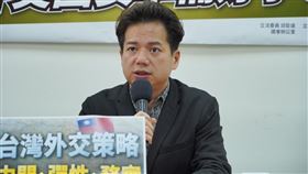 邱臣遠、張其祿。（圖／民眾黨立院黨團提供）