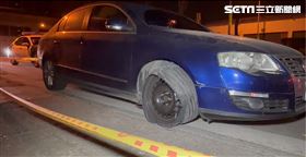 新／癡男通緝犯跟騷女友　警開8槍2傷送醫（圖／翻攝畫面）