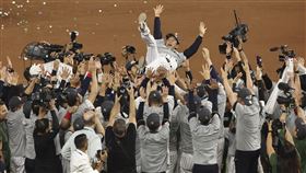 ▲日本隊總教練栗山英樹率武士隊擊敗衛冕軍，王貞治稱讚：「這實在太厲害了。」（圖／美聯社／達志影像）