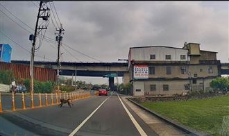 狒狒逃走中！網直擊過馬路中　最新行蹤曝