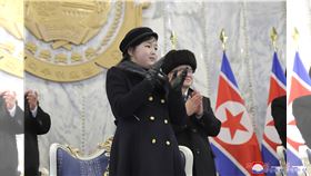 韓，金正恩，金主愛，羽絨外套。（圖／美聯社／達志影像）