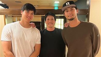 他曬跟大谷、達比修合照　網友看點全歪樓