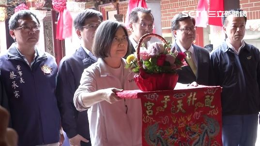 蔡英文向媽祖求天降甘霖　嘉義真的下雨了