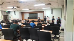 畢業露營,國小,高雄市,自請處分,校長