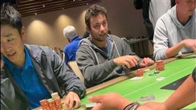 原PO在賭場遇見大衛．佛列契，還變成好友。（圖／翻攝自PTT）