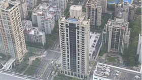 勿用！！！！！！！ 開箱豪宅王！「信義首席公館」326萬／坪　頂樓露台戶獨家曝光（圖／大聲傳媒）