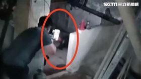 狒狒,獵人,開槍,麻醉槍（圖／翻攝畫面）