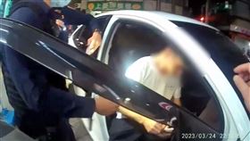 海洛英,毒品,新北,保大,違停,副駕,椅墊,粉末,