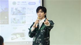 陳璽安到台北海大分享和明金成生前的合作，充滿懊悔和成長。（圖／台北海大提供）