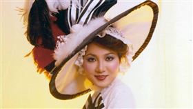 70年代的石中玉造型相當前衛。（圖／石中玉提供）