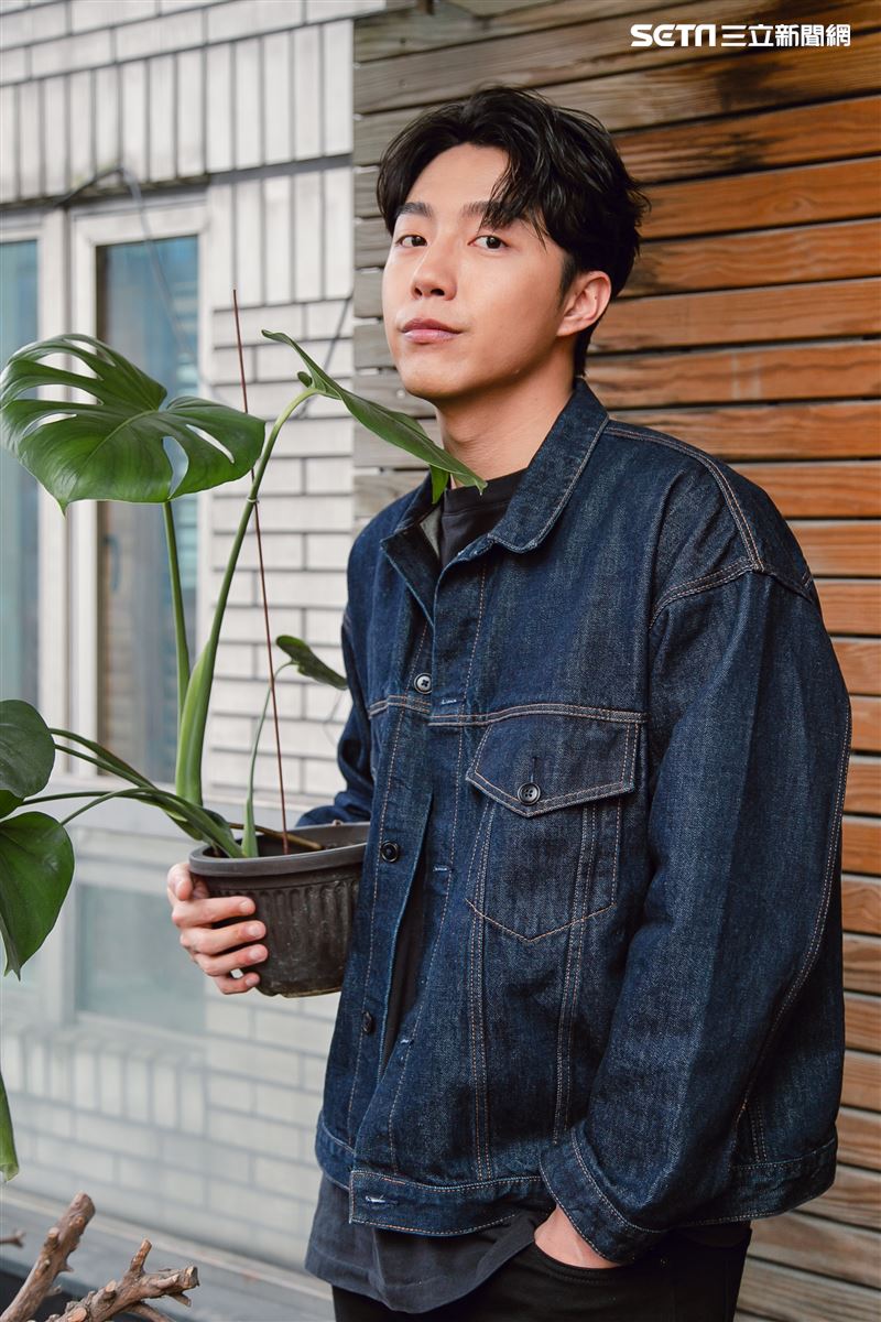 蔡凡熙《黑的教育》三立新聞網專訪。 （圖／記者楊澍攝影）