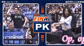 蔣萬安尬舞。（圖／翻攝自uba.tw IG）